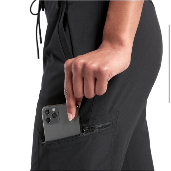 Athleta Venture Jogger Pant, Black Size 2 - Picture 2 of 9